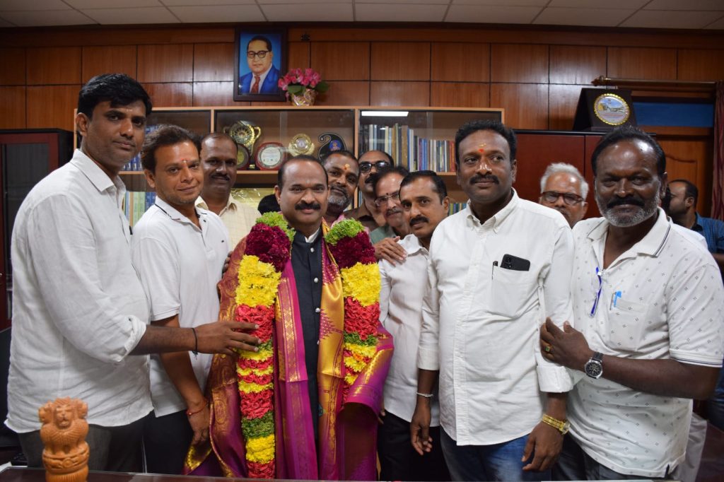 Honarable Vice-Chancellor I/c Assumes Office- Photos