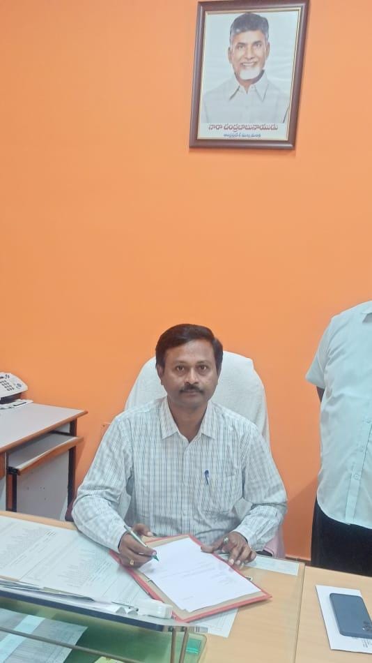 Registrar i/c Assumes Office